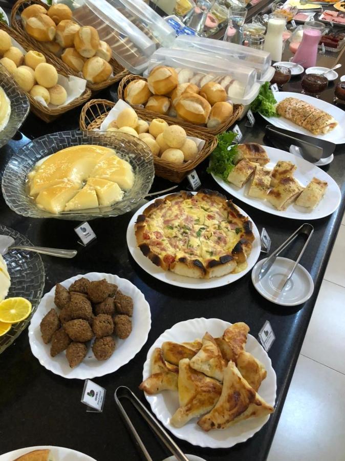 Buriti Hotel Jataí エクステリア 写真