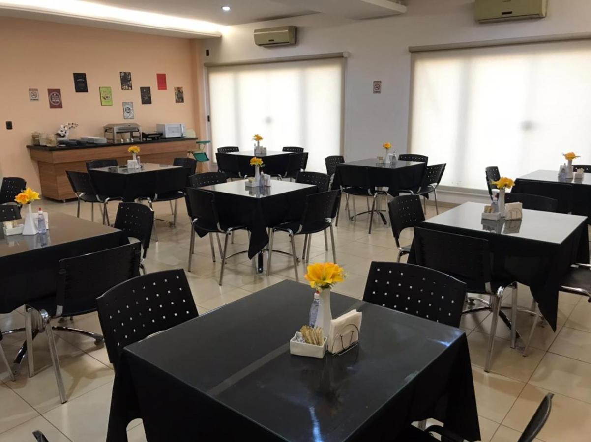 Buriti Hotel Jataí エクステリア 写真