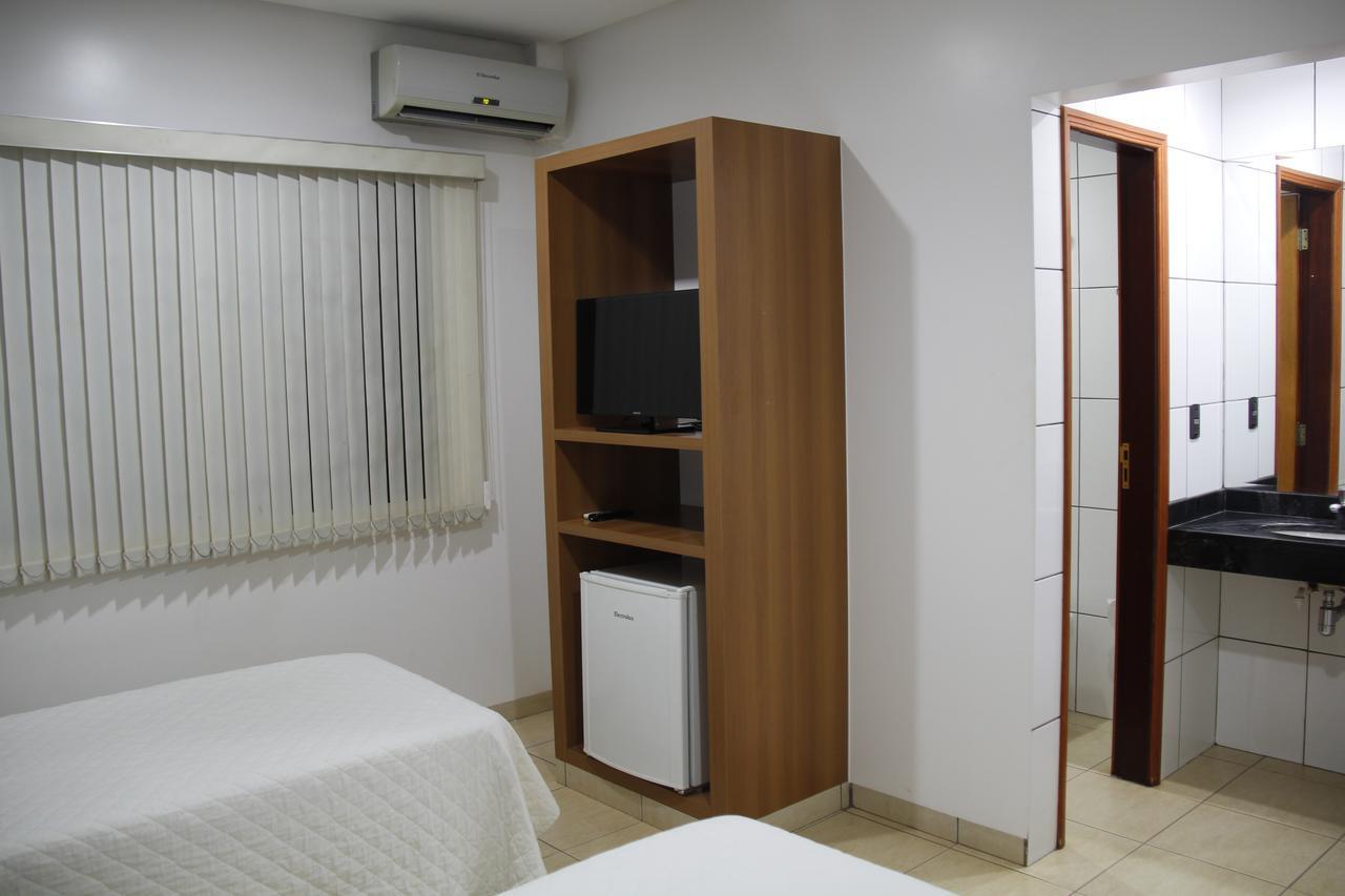 Buriti Hotel Jataí エクステリア 写真